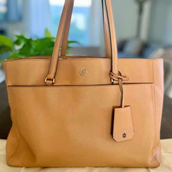 Tory Burch Robinson Tote 46334 - Picture 5 of 10
